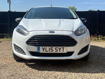 Used Ford Fiesta 2015 for sale - 76194678: Photo 2