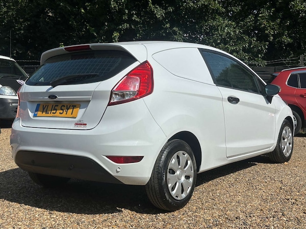 Used Ford Fiesta 2015 for sale - 76194678: Photo 7