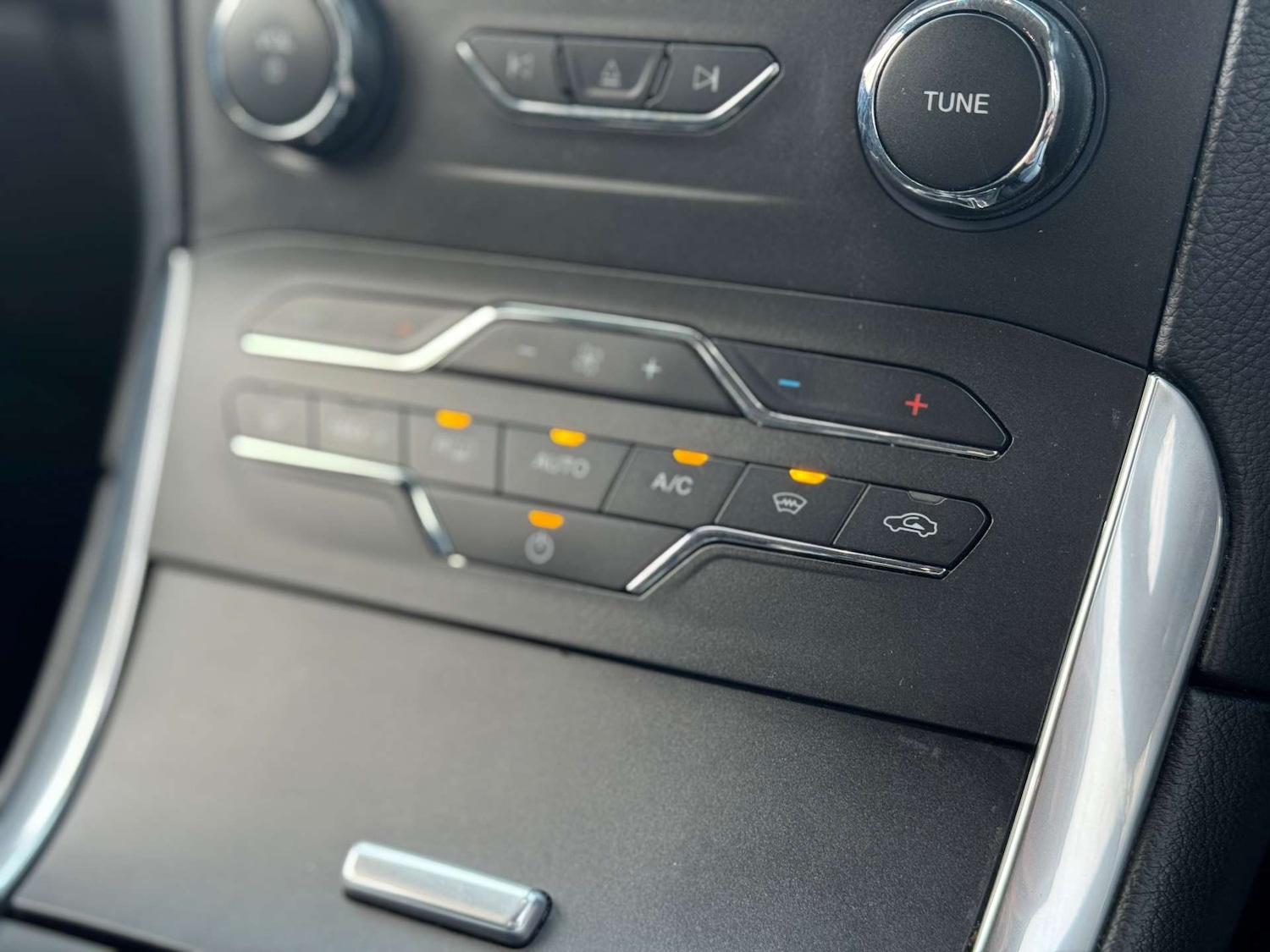 Used Ford S-Max 2016 for sale - 77880497: Photo 28