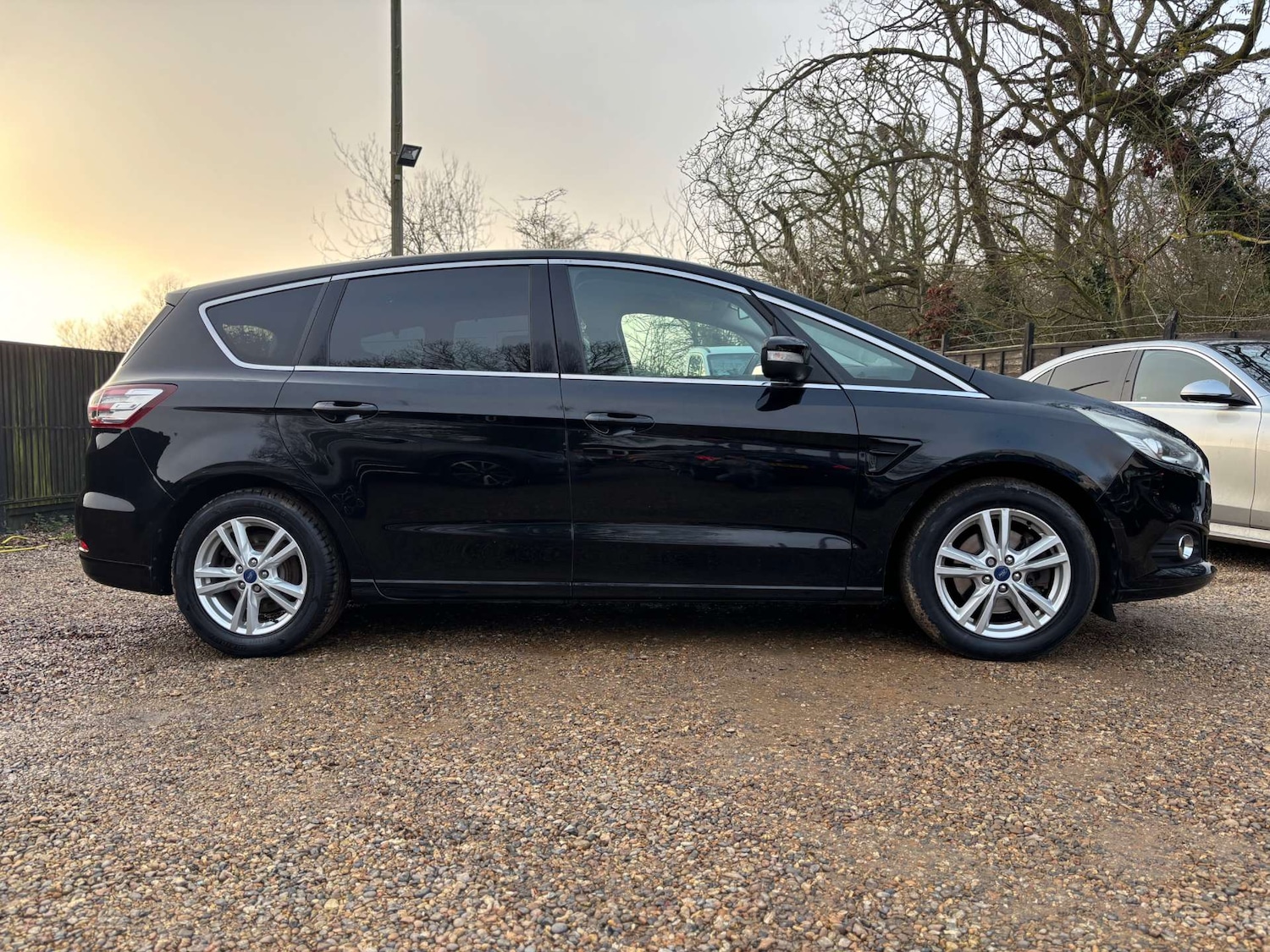 Used Ford S-Max 2016 for sale - 77880497: Photo 8