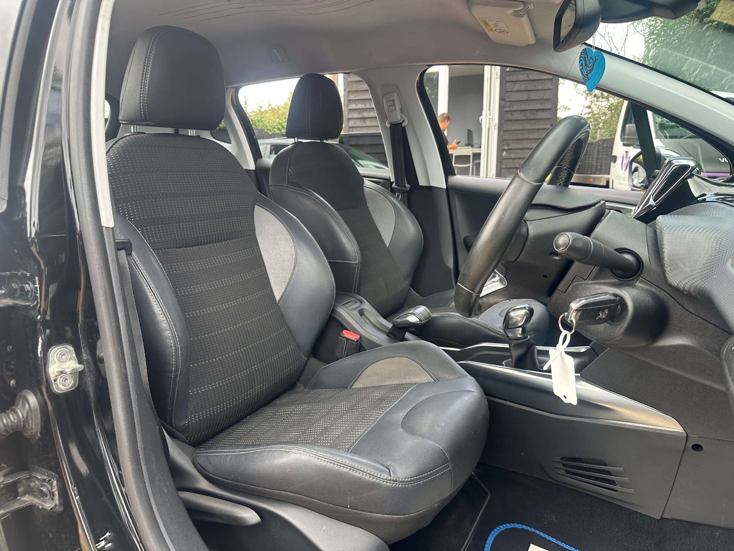 Used Peugeot 2008 2014 for sale - 77056473: Photo 11