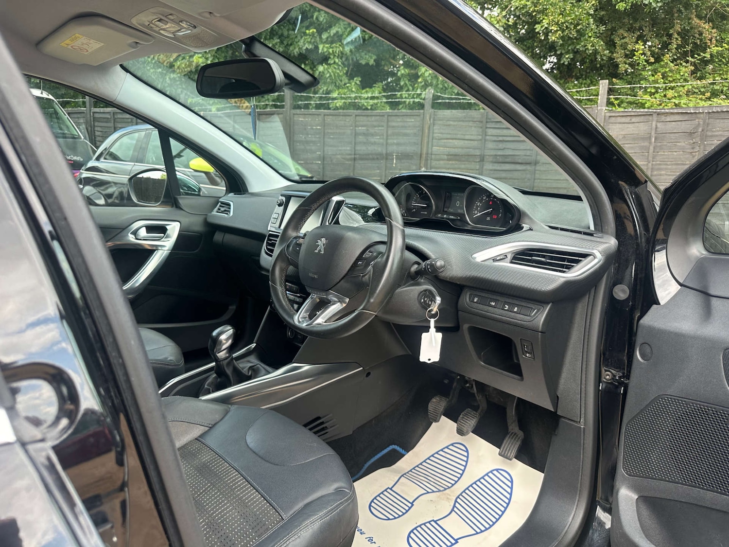 Used Peugeot 2008 2014 for sale - 77056473: Photo 9