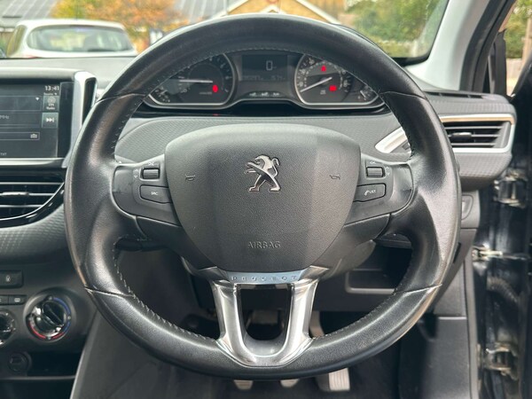 Used Peugeot 208 2015 for sale - 76210021: Photo 17