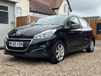 Used Peugeot 208 2015 for sale - 76210021: Photo 3