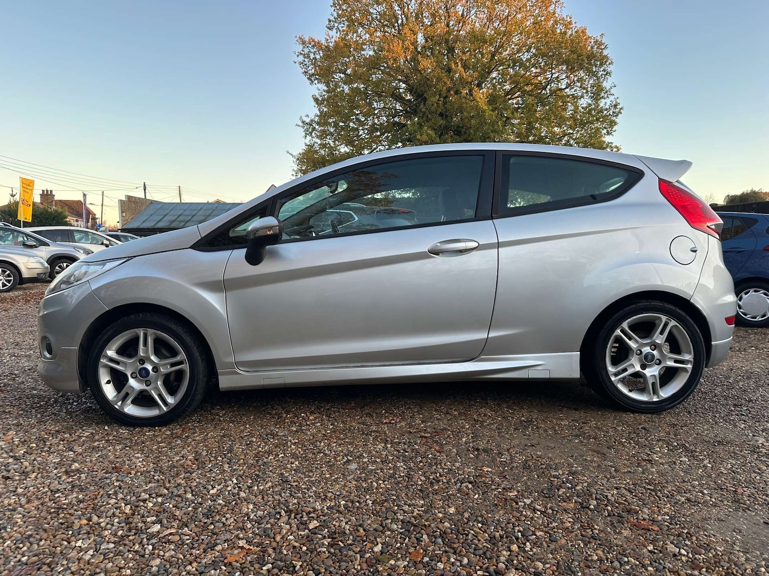 Used Ford Fiesta 2012 for sale - 76665403: Photo 4