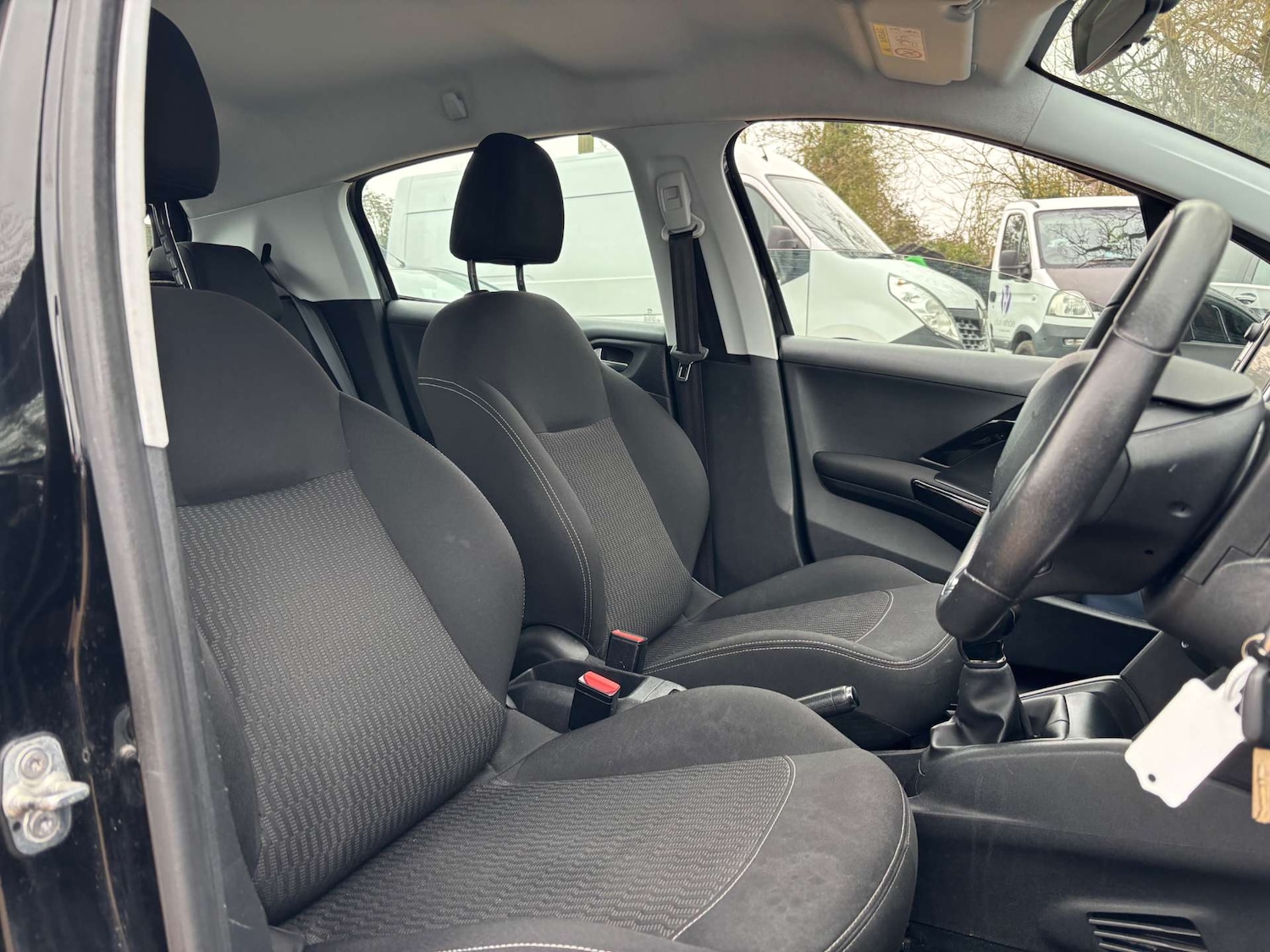 Used Peugeot 208 2018 for sale - 77836393: Photo 11