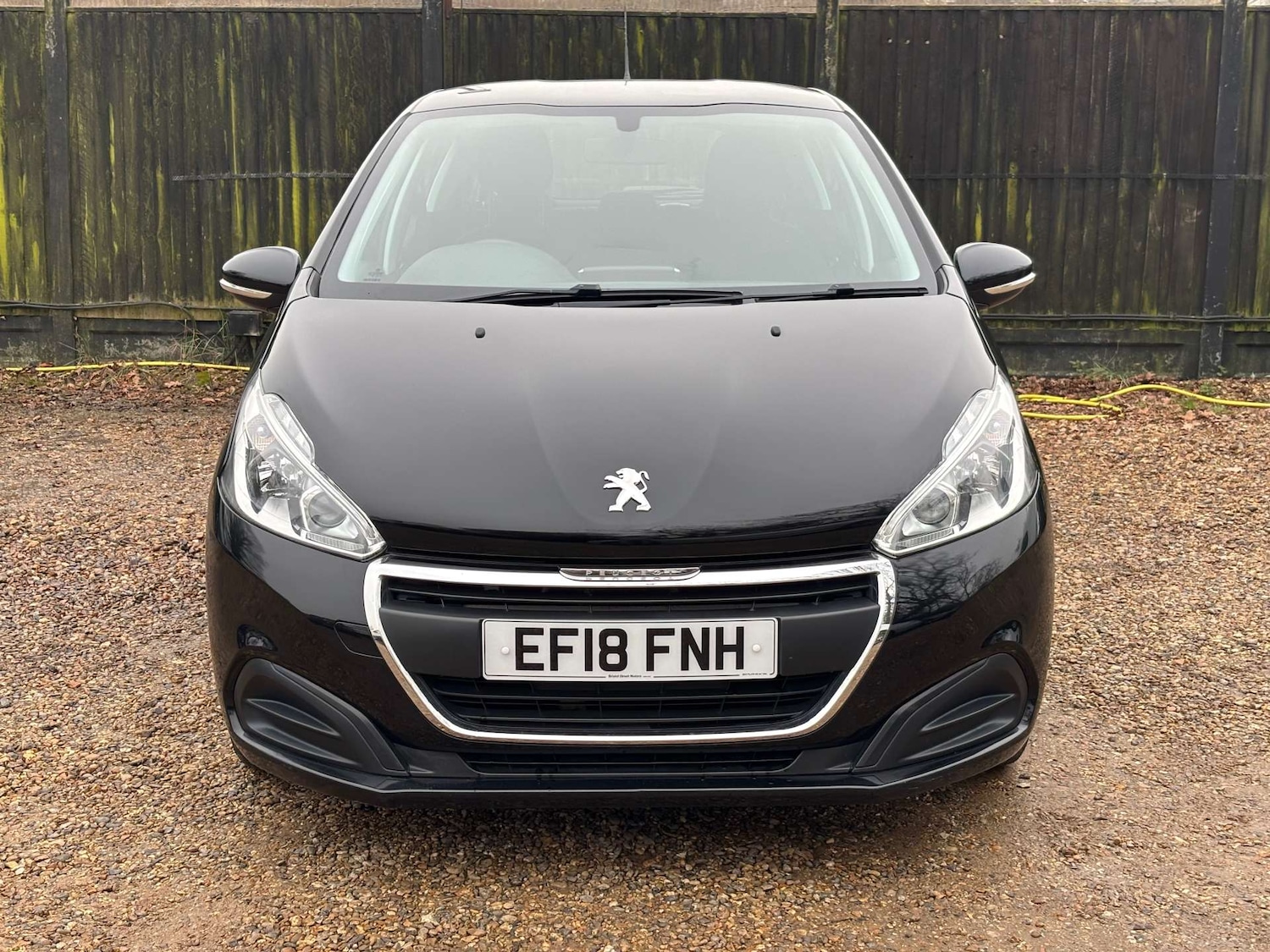 Used Peugeot 208 2018 for sale - 77836393: Photo 2