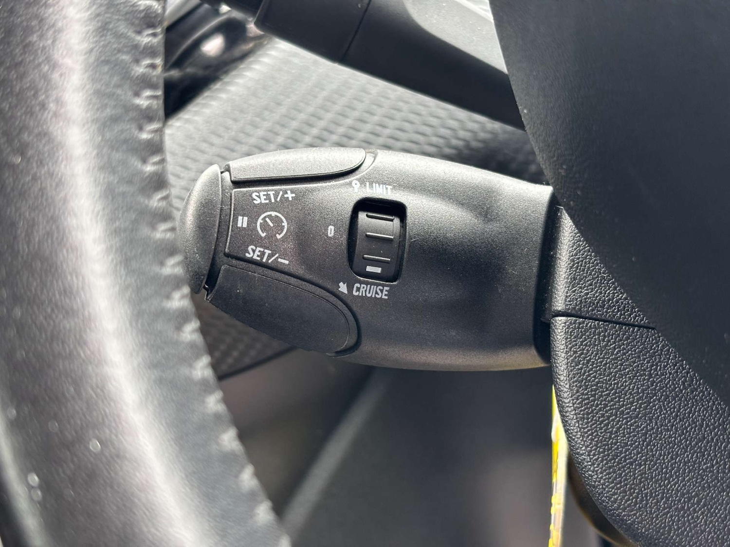 Used Peugeot 208 2018 for sale - 77836393: Photo 25