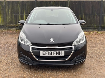 Used Peugeot 208 2018 for sale - 77836393: Photo