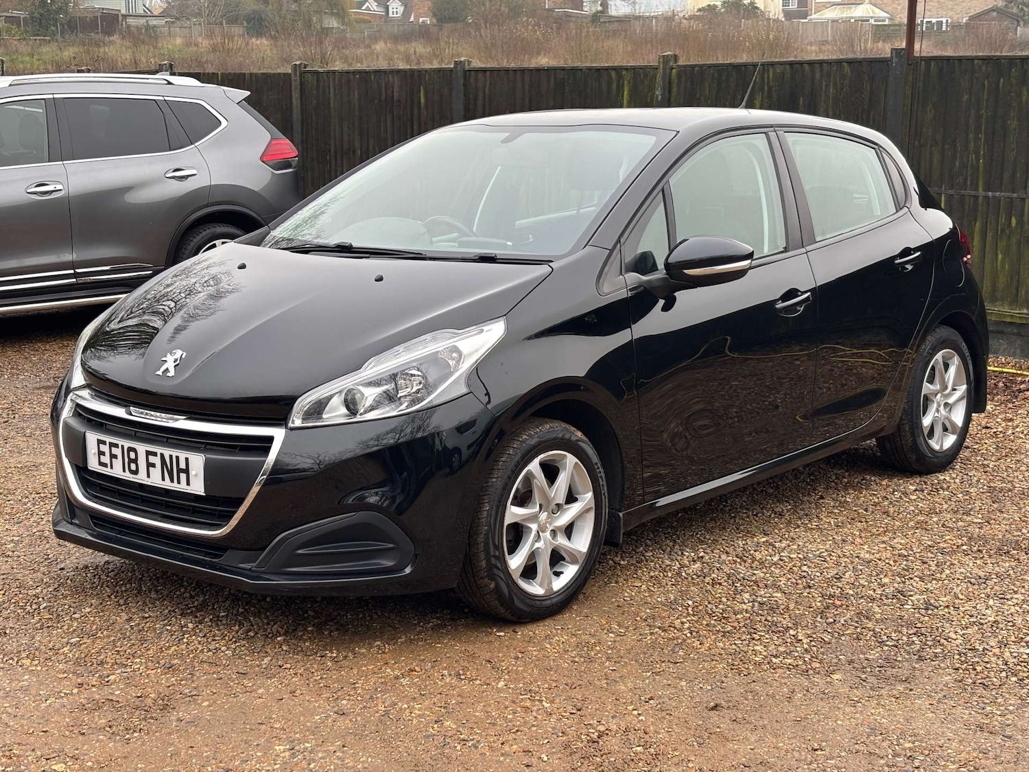 Used Peugeot 208 2018 for sale - 77836393: Photo 3