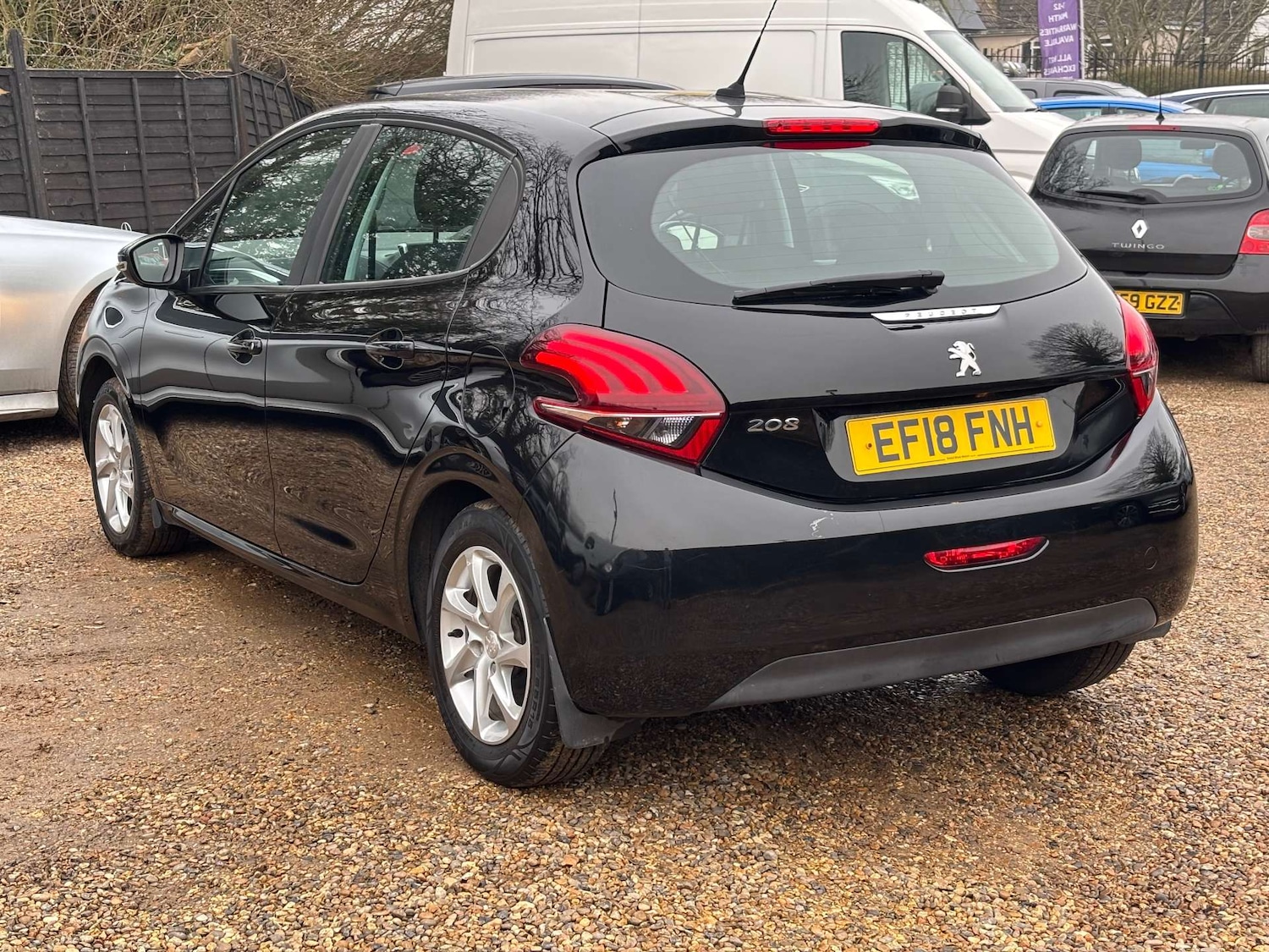 Used Peugeot 208 2018 for sale - 77836393: Photo 5
