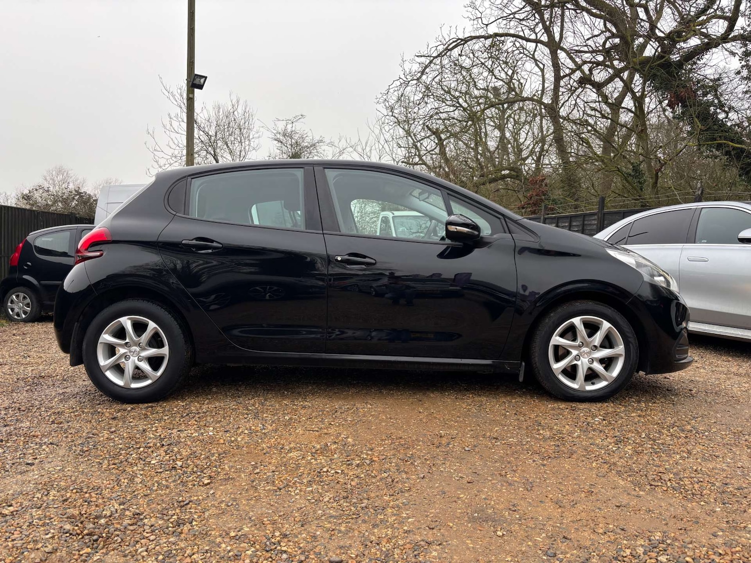 Used Peugeot 208 2018 for sale - 77836393: Photo 8