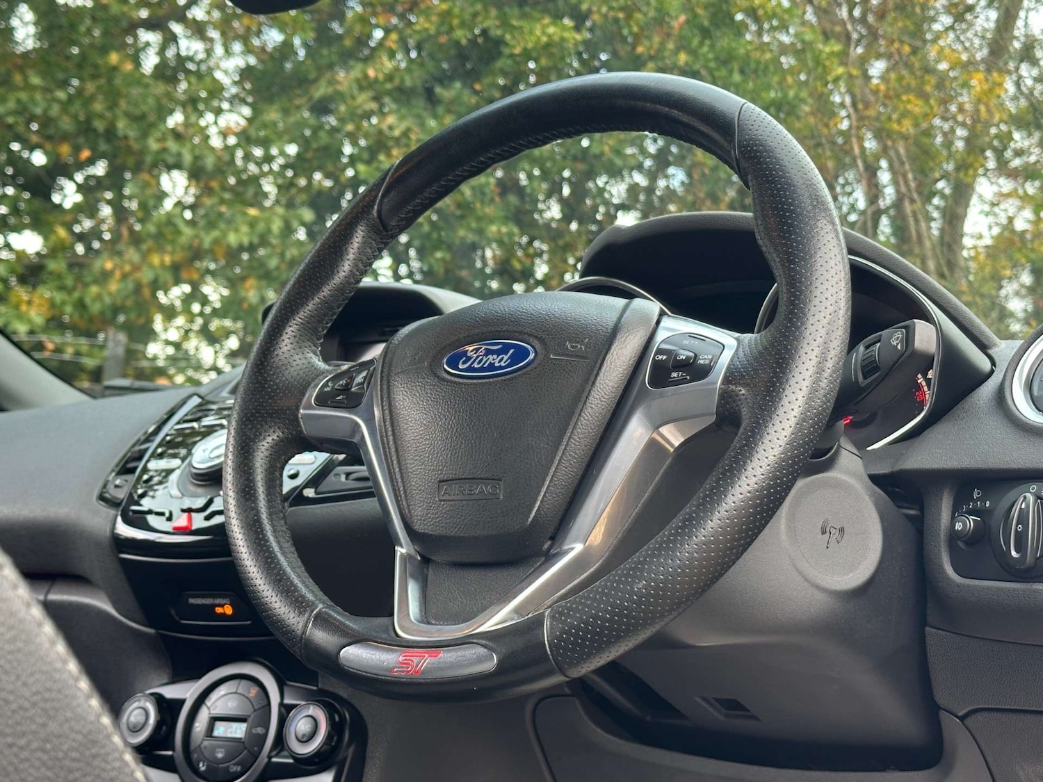 Used Ford Fiesta 2014 for sale - 76253855: Photo 11