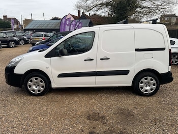 Used Peugeot Partner 2018 for sale - 78837930: Photo