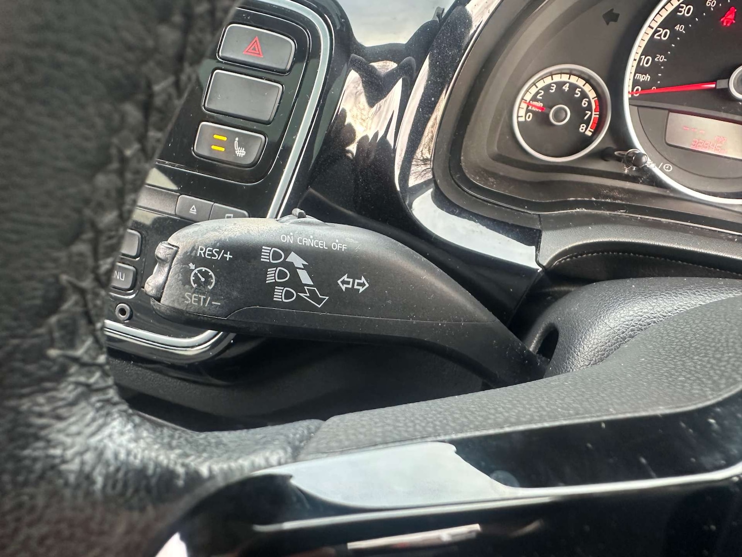 Used Volkswagen up! 2013 for sale - 77022578: Photo 10