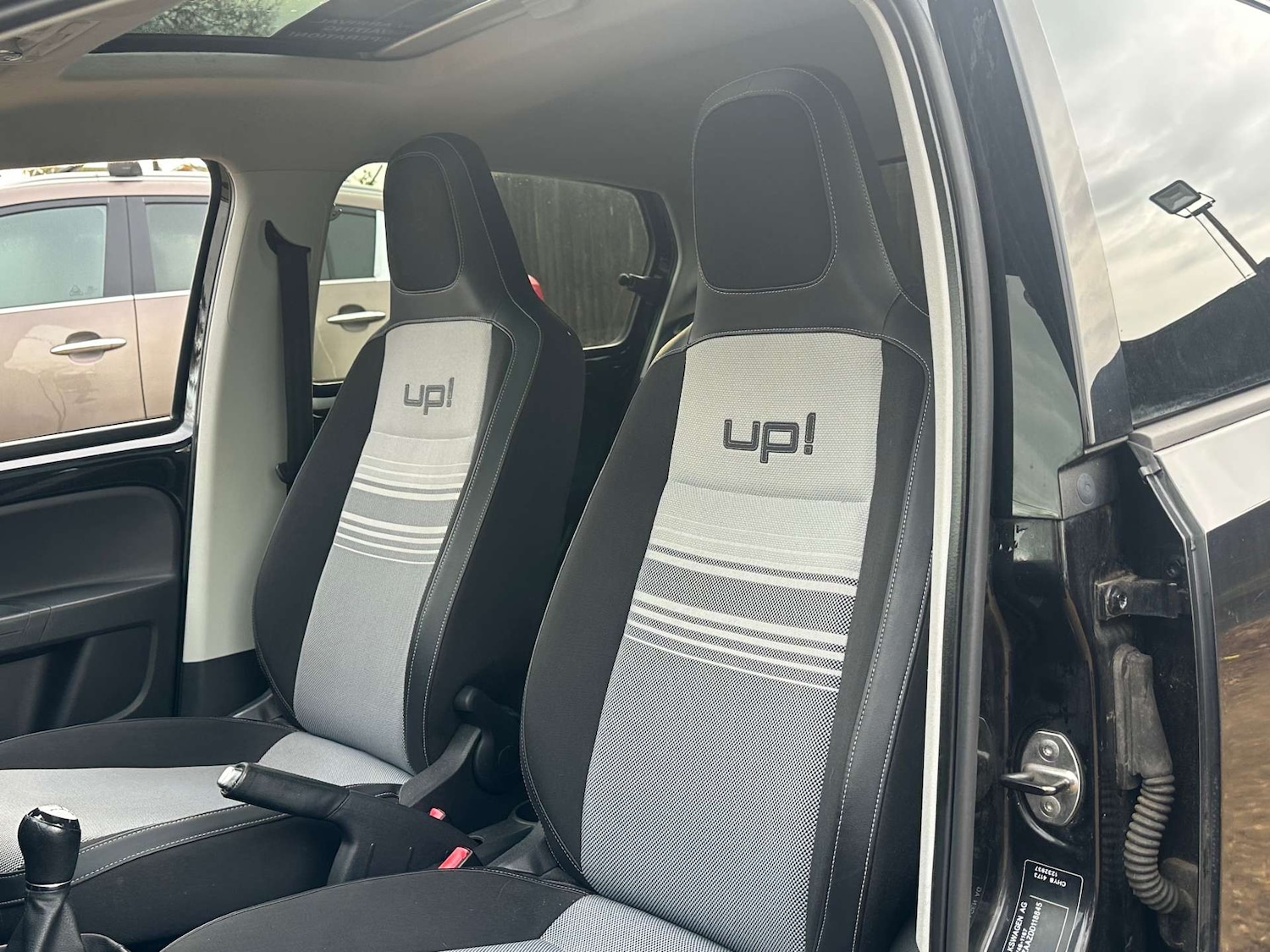 Used Volkswagen up! 2013 for sale - 77022578: Photo 11