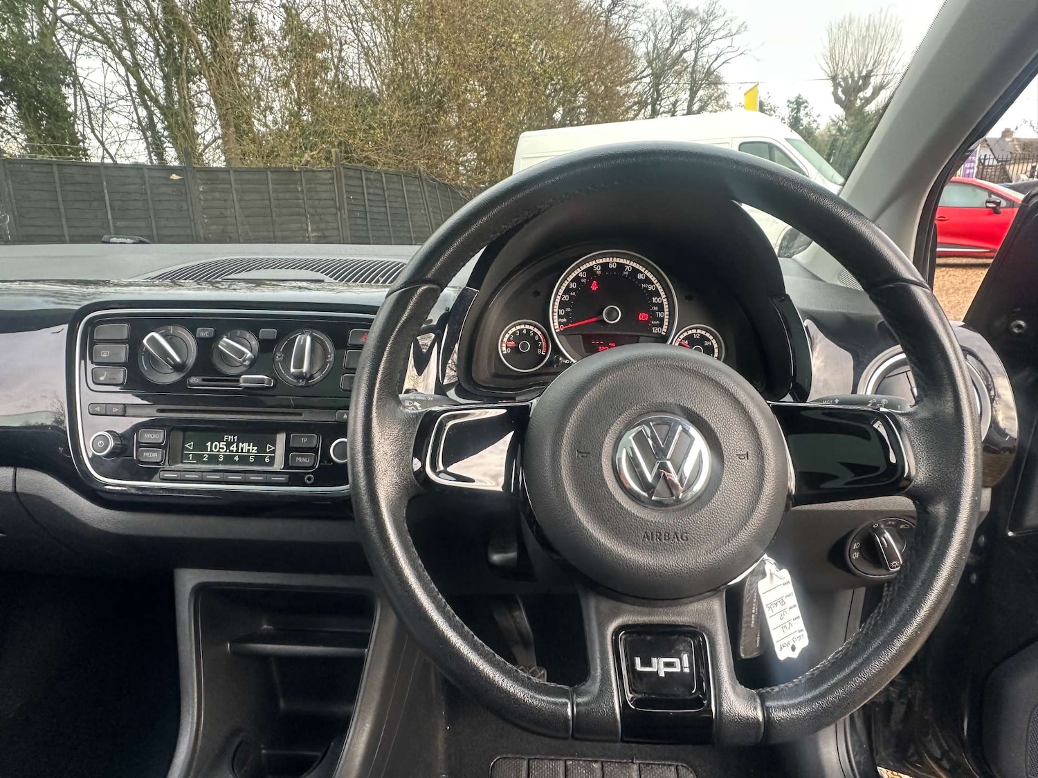 Used Volkswagen up! 2013 for sale - 77022578: Photo 14