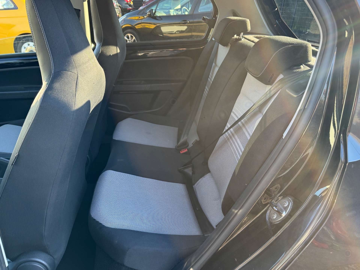 Used Volkswagen up! 2013 for sale - 77022578: Photo 16