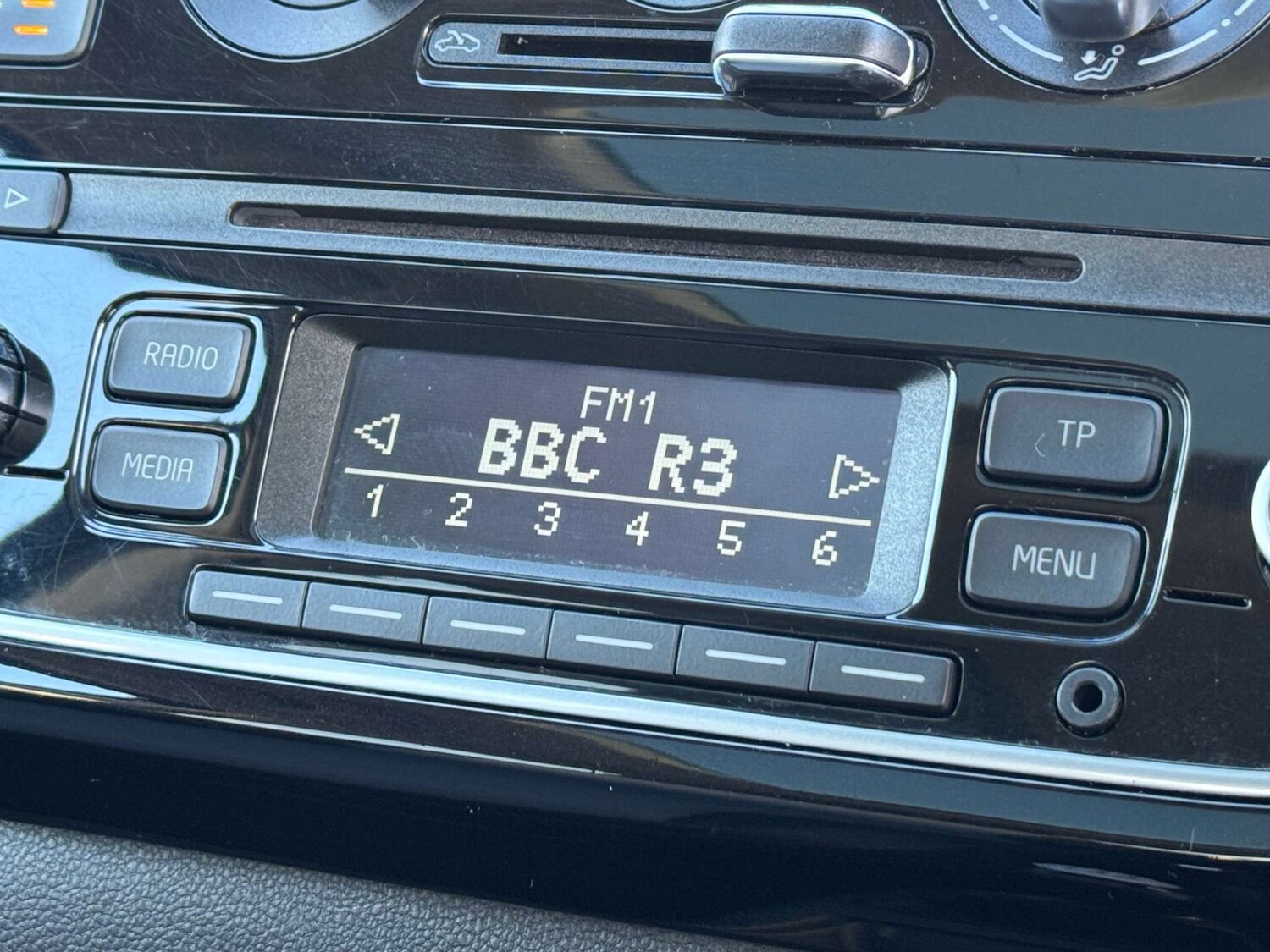 Used Volkswagen up! 2013 for sale - 77022578: Photo 25