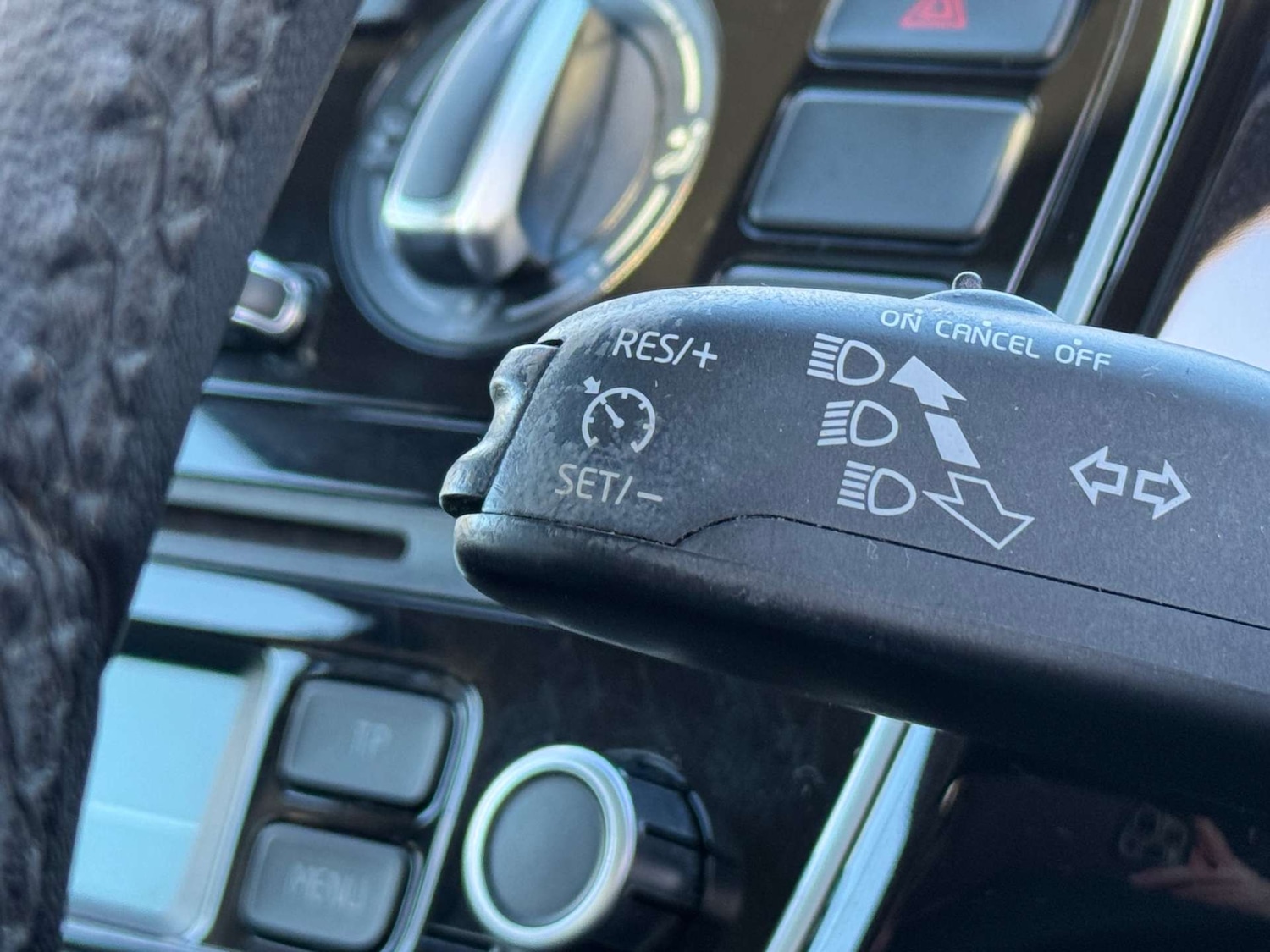 Used Volkswagen up! 2013 for sale - 77022578: Photo 28