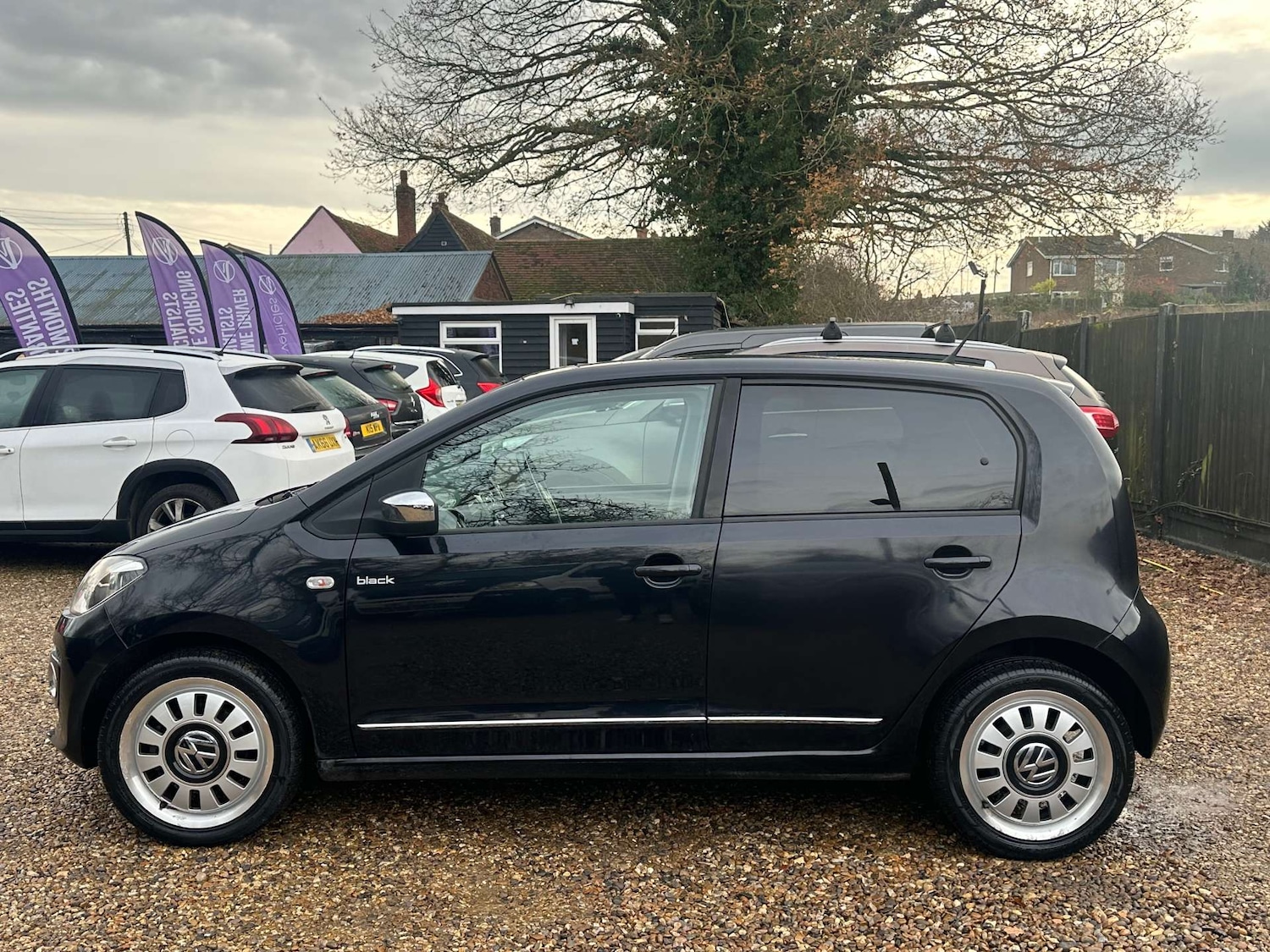 Used Volkswagen up! 2013 for sale - 77022578: Photo 3