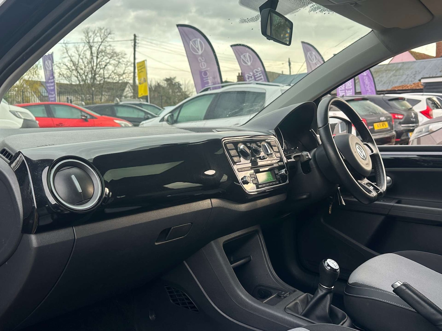 Used Volkswagen up! 2013 for sale - 77022578: Photo 7