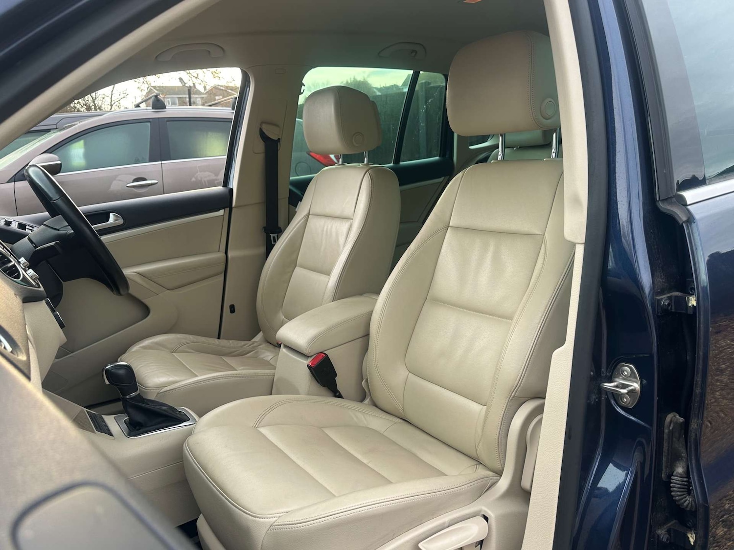 Used Volkswagen Tiguan 2012 for sale - 77033659: Photo 10