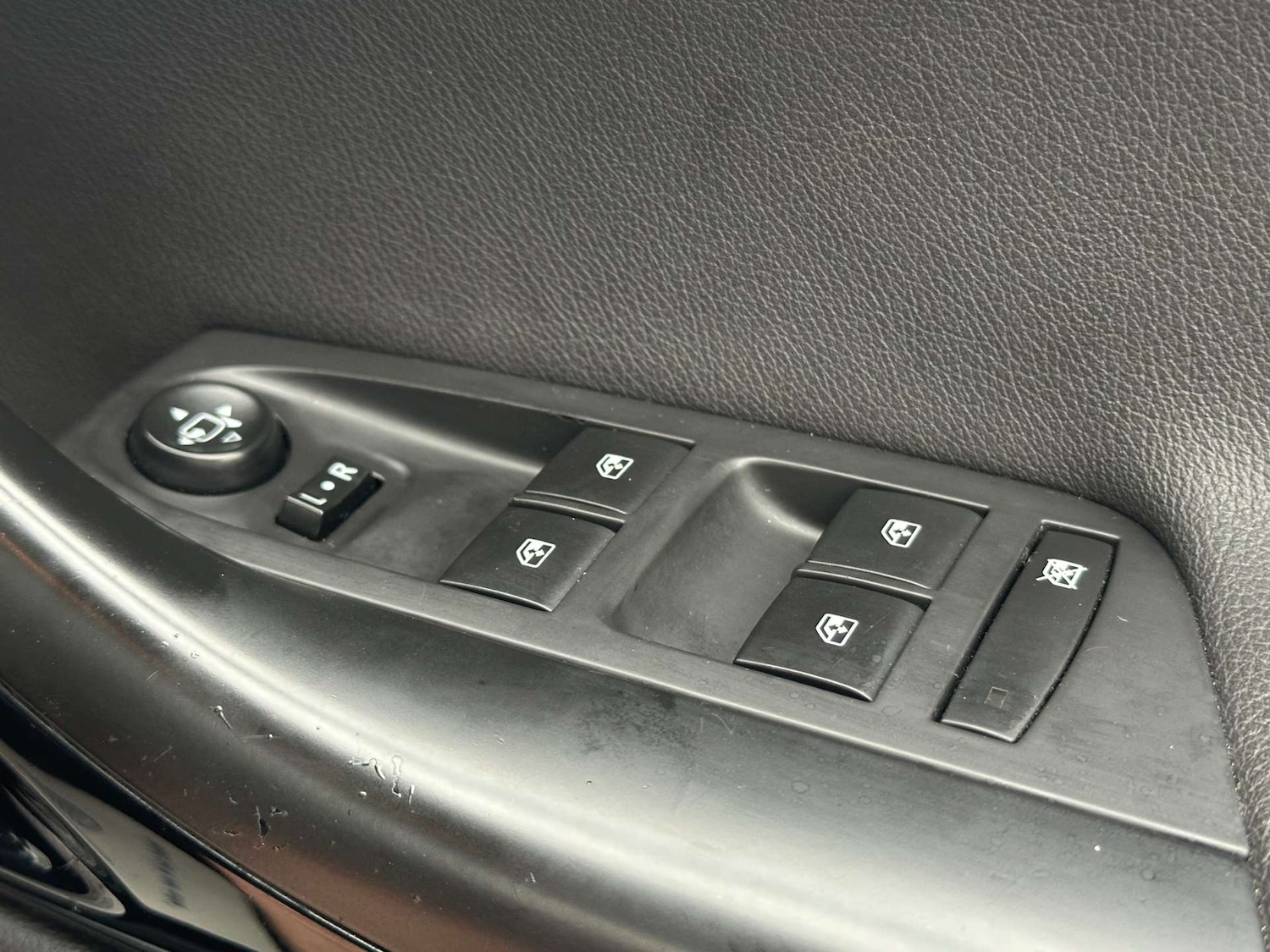 Used Vauxhall Astra 2017 for sale - 76481410: Photo 29