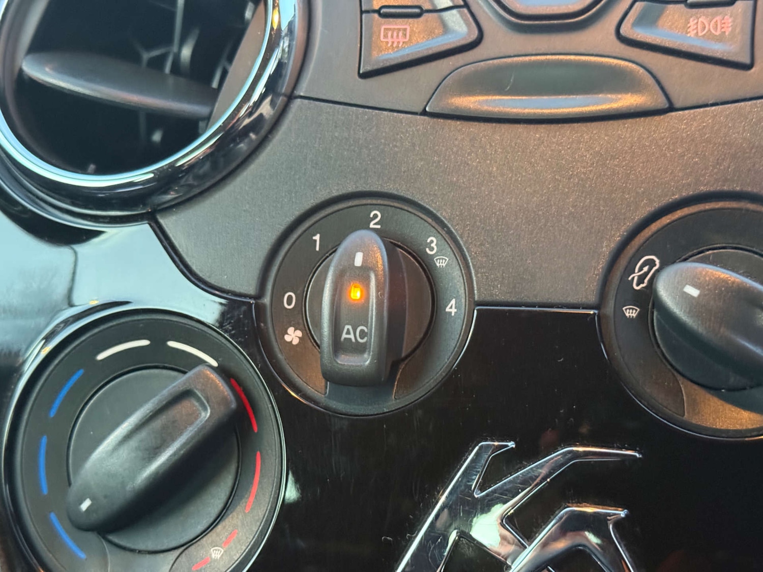 Used Ford Ka 2012 for sale - 76563166: Photo 21