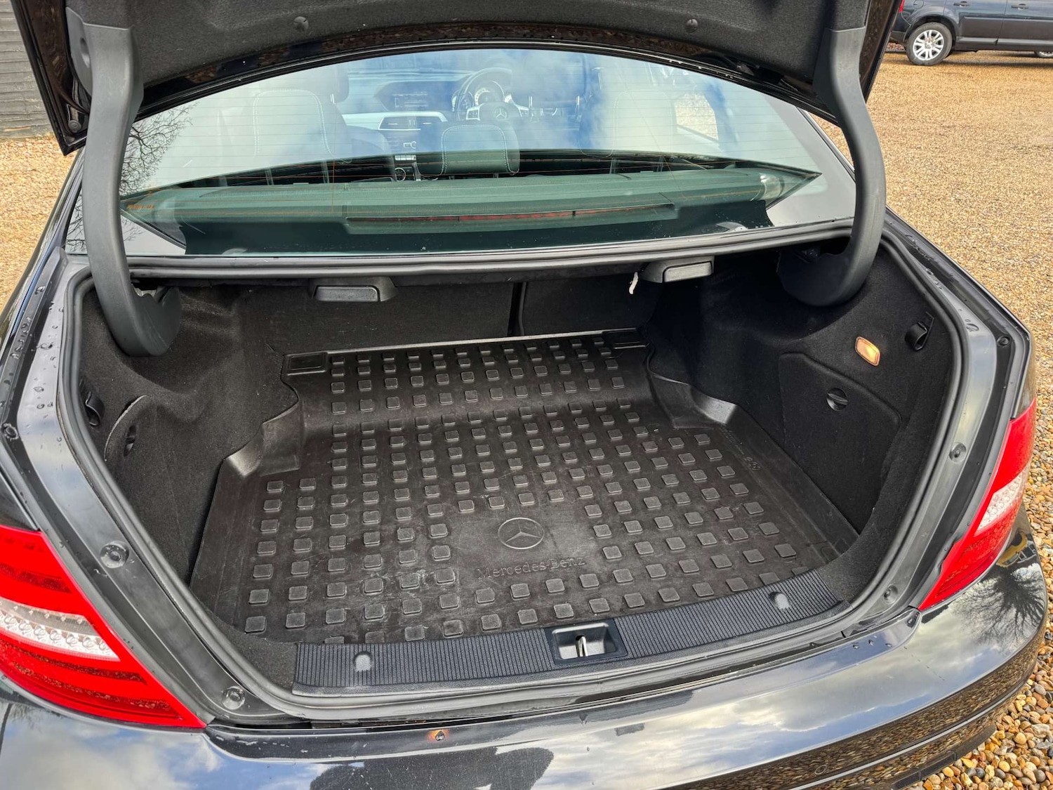 Used Mercedes-Benz C Class 2014 for sale - 77162418: Photo 15