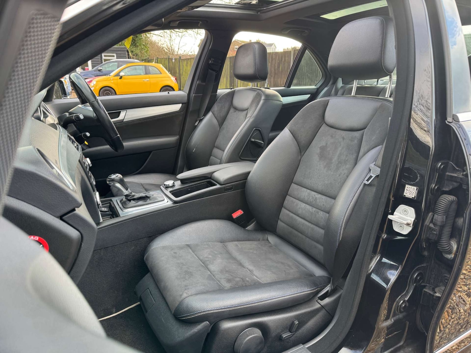 Used Mercedes-Benz C Class 2014 for sale - 77162418: Photo 18