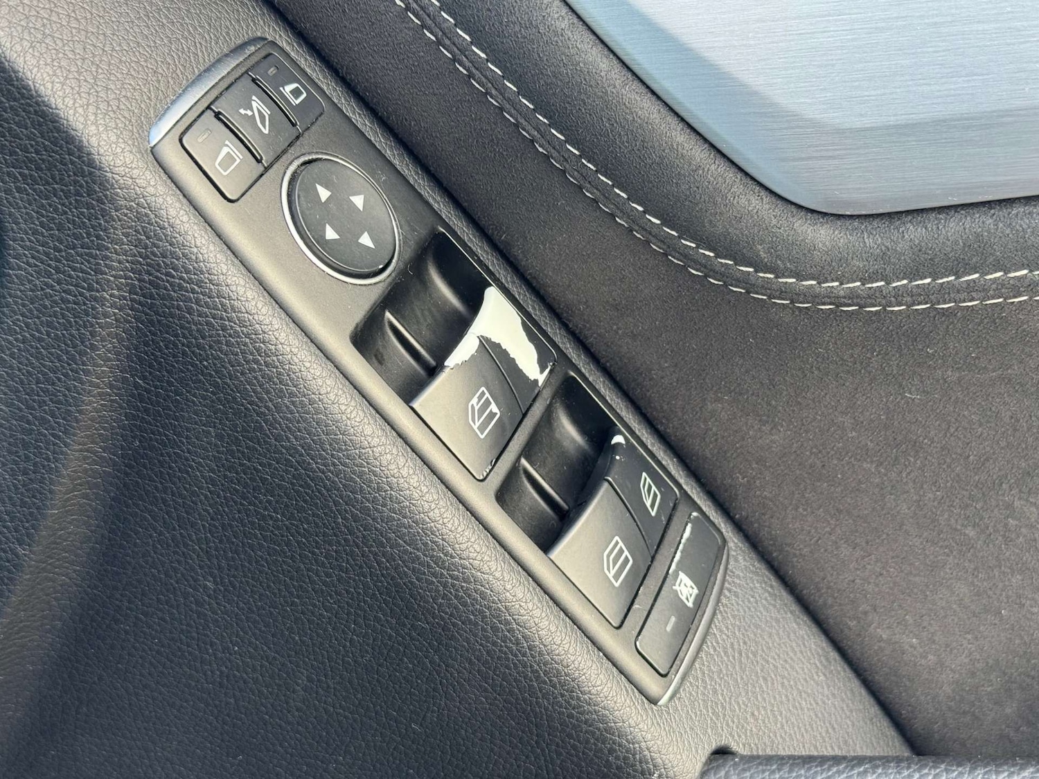 Used Mercedes-Benz C Class 2014 for sale - 77162418: Photo 35