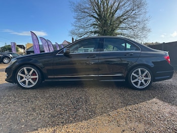Used Mercedes-Benz C Class 2014 for sale - 77162418: Photo