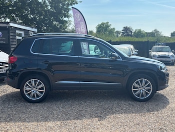 Used Volkswagen Tiguan 2015 for sale - 79151079: Photo