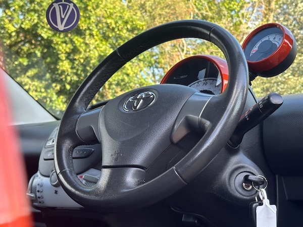 Used Toyota AYGO 2013 for sale - 75973310: Photo 10