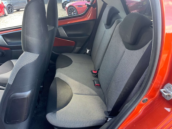 Used Toyota AYGO 2013 for sale - 75973310: Photo 14