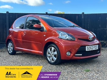 2013 - 1.0 VVT-i Fire 5dr