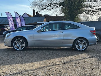 Used Mercedes-Benz CLC Class 2010 for sale - 77022581: Photo