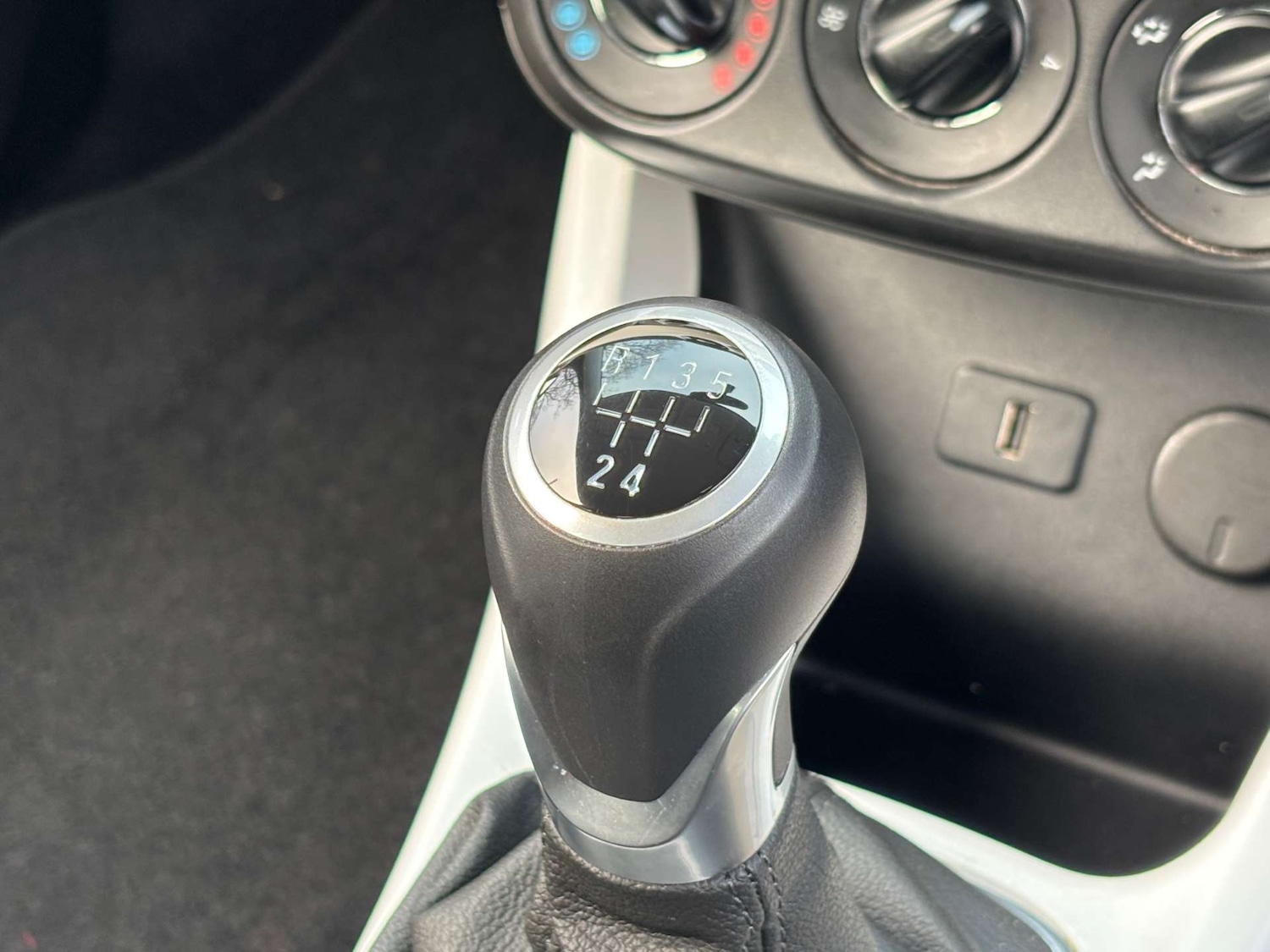 Used Vauxhall ADAM 2014 for sale - 77980251: Photo 24