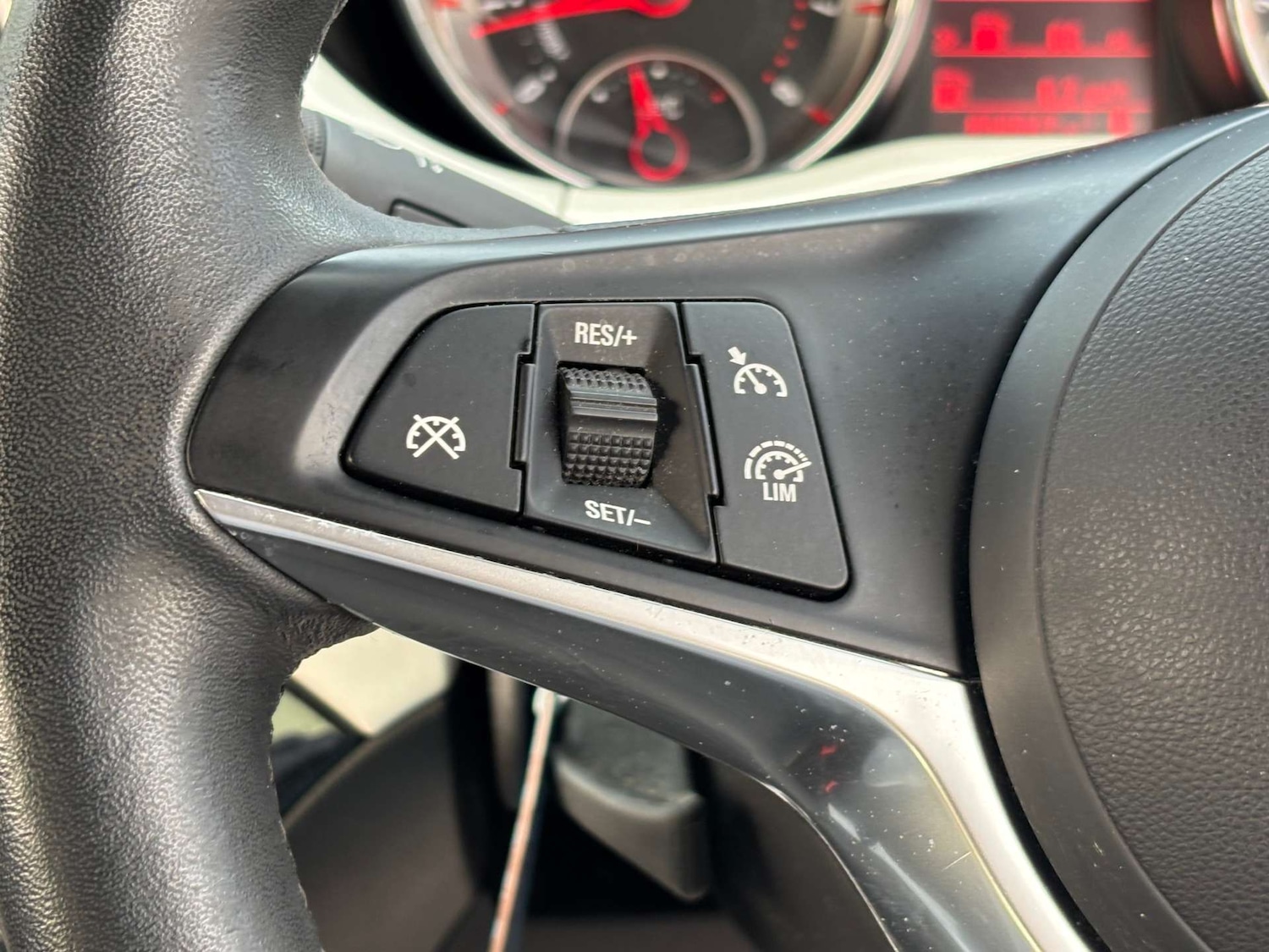 Used Vauxhall ADAM 2014 for sale - 77980251: Photo 25