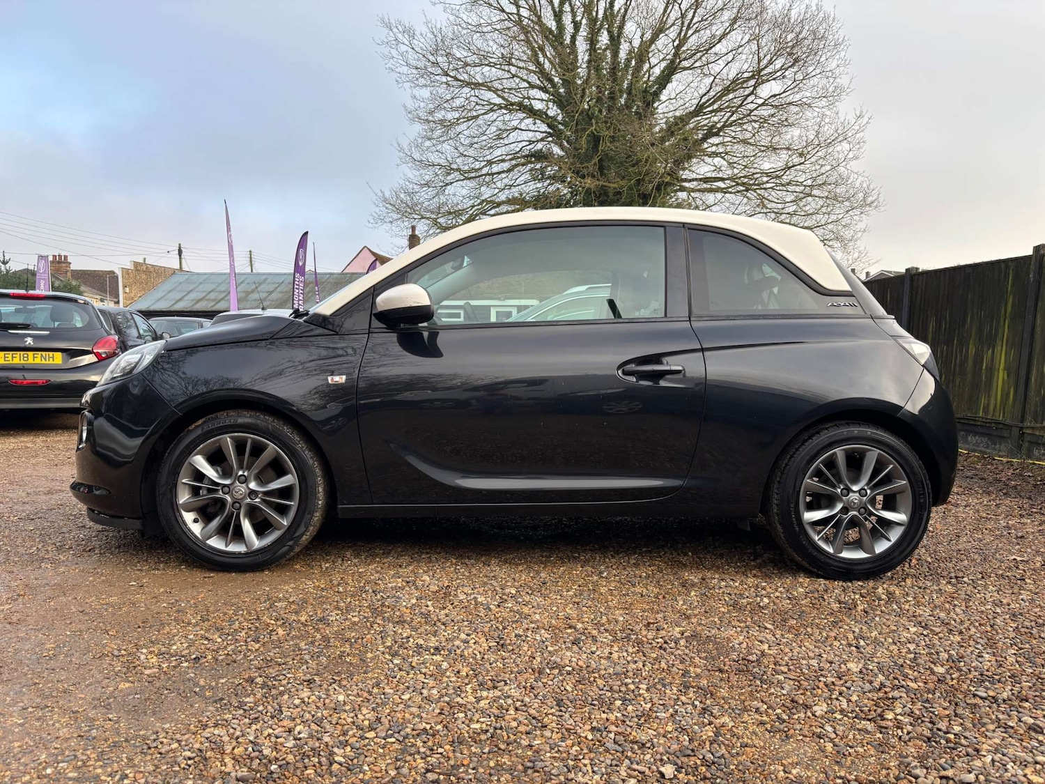Used Vauxhall ADAM 2014 for sale - 77980251: Photo 4