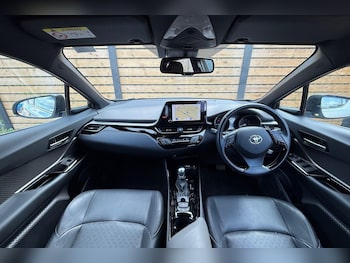 Used Toyota C-HR 2022 for sale - 75978541: Photo