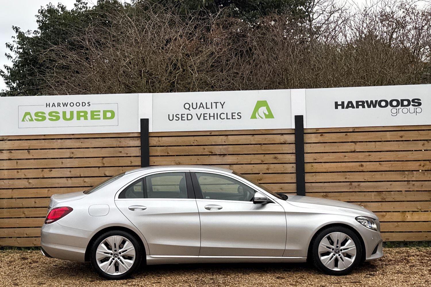 Used Mercedes-Benz C Class 2020 for sale - 76898612: Photo 2