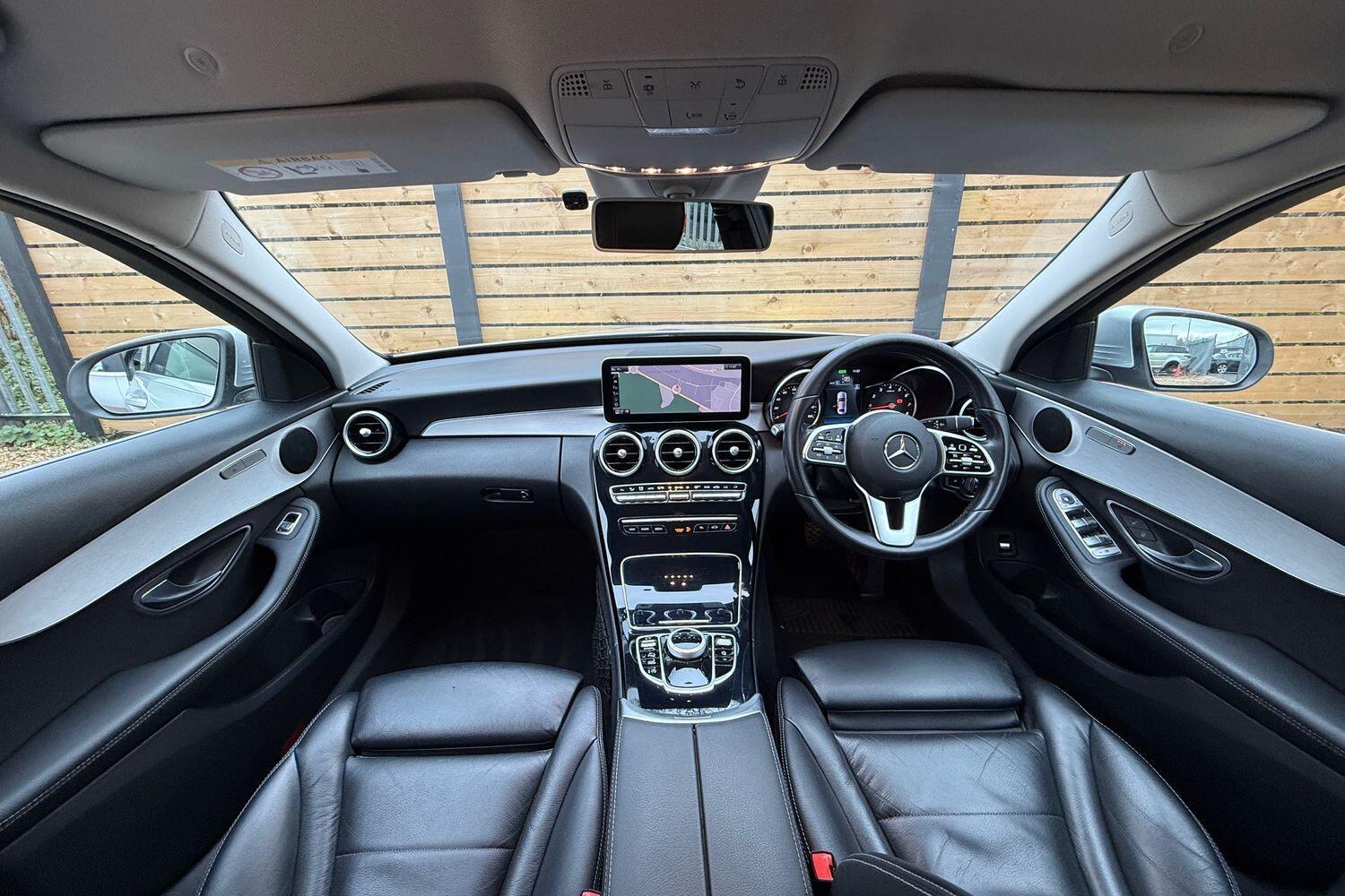 Used Mercedes-Benz C Class 2020 for sale - 76898612: Photo 3