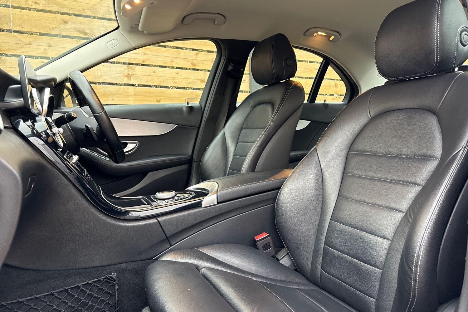 Used Mercedes-Benz C Class 2020 for sale - 76898612: Photo 30