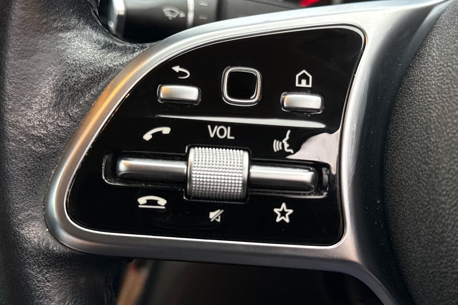 Used Mercedes-Benz C Class 2020 for sale - 76898612: Photo 38