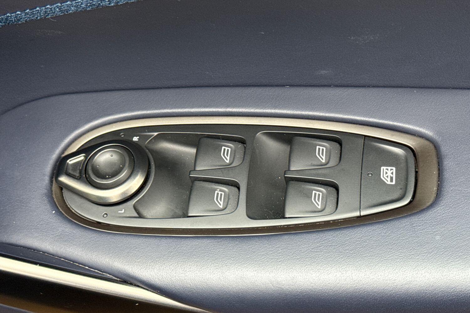 Used Aston Martin DBX 2024 for sale - 77163186: Photo 52