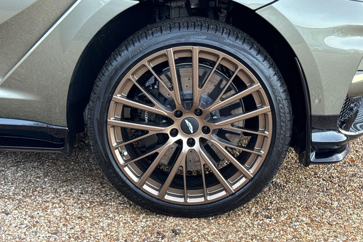 Used Aston Martin DBX 2025 for sale - 77175349: Photo 14