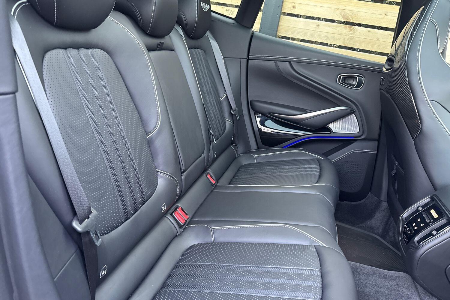 Used Aston Martin DBX 2025 for sale - 77175349: Photo 24