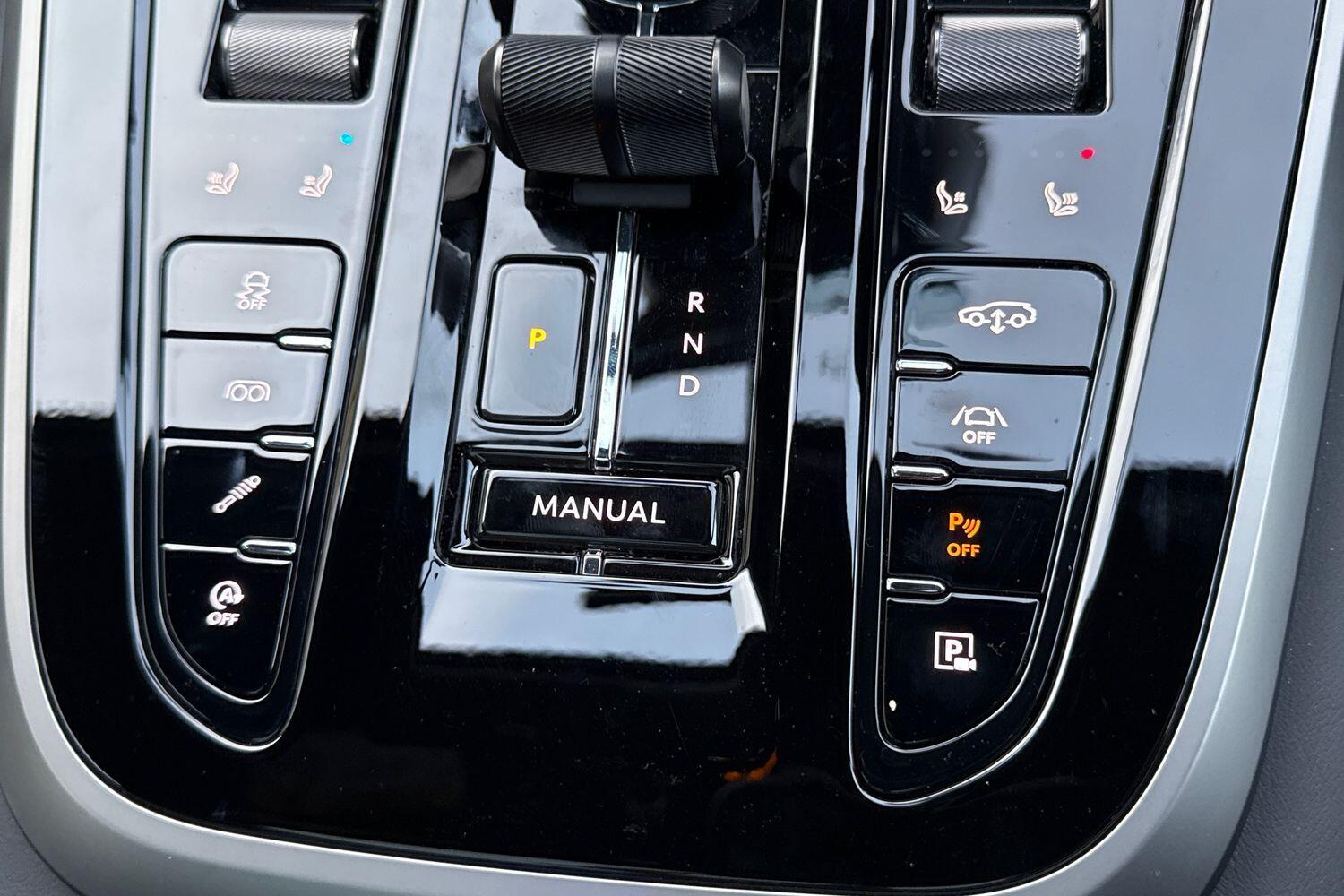 Used Aston Martin DBX 2025 for sale - 77175349: Photo 55